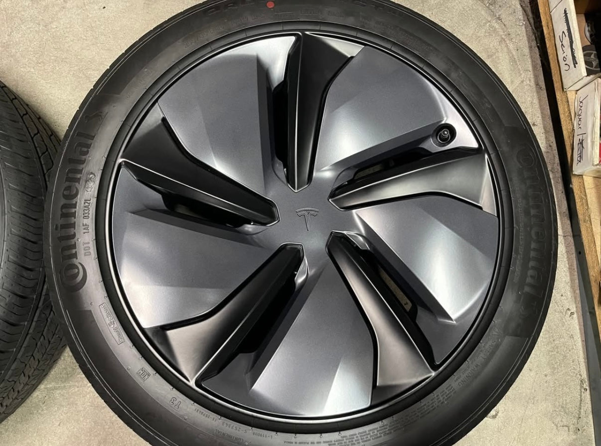 Tesla Model Y Juniper Cross Flow Wheel & Tire Package – 19″ (Brand New OEM)