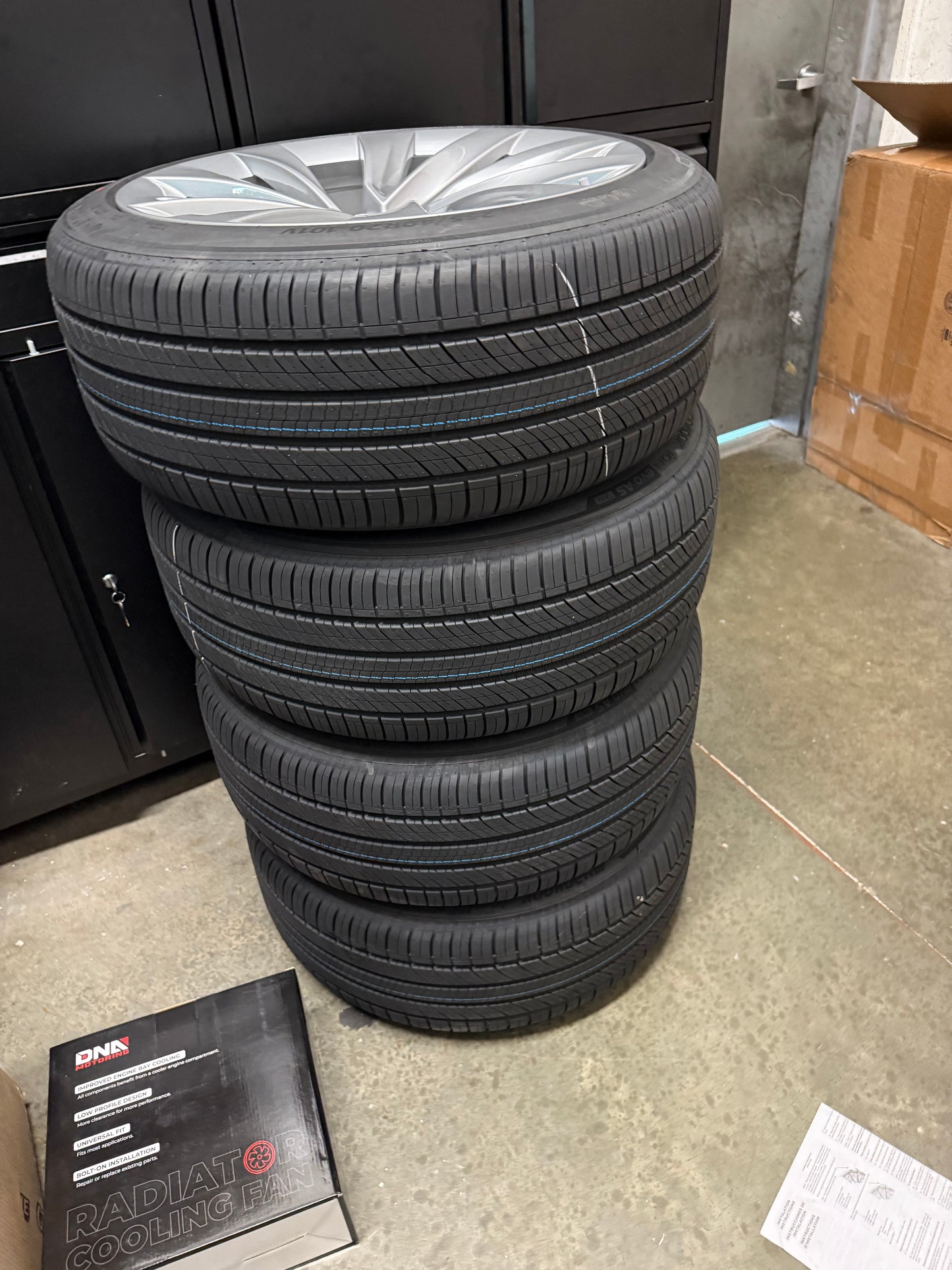 Brand New - OEM Tesla Model Y Helix 2.0 Wheels and Tire Package Set of 4